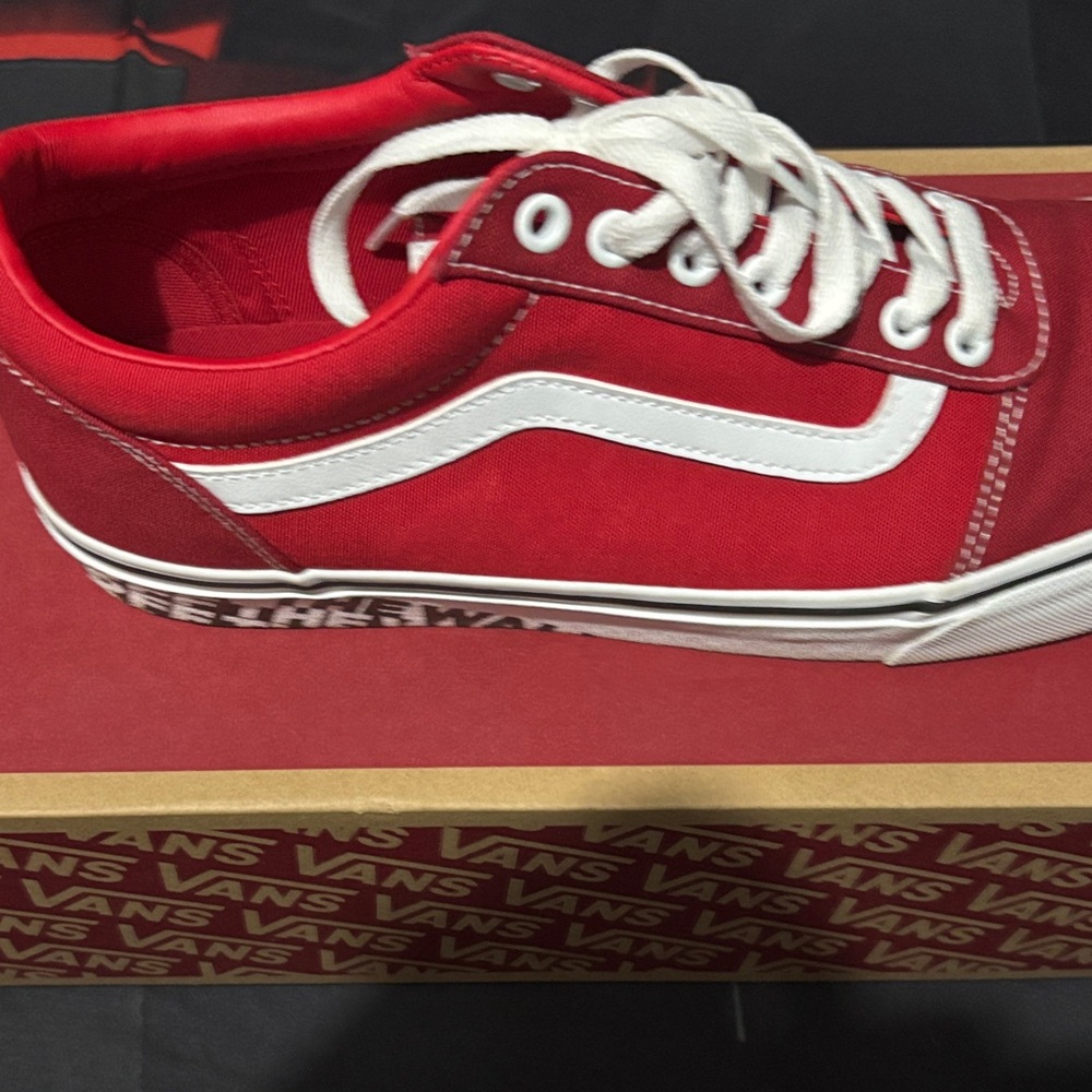 Vans - Picture 4 of 6